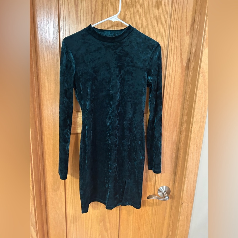 Classic Long-Sleeve Velvet Bodycon Dress - Dark Green M